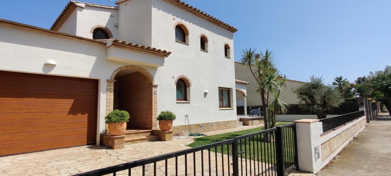 Villa Mas Sopes Сант-Педро-Пескадор Экстерьер фото